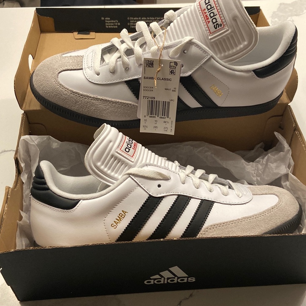BRAND NEW Samba classic 10 1/12 adidas sneakers